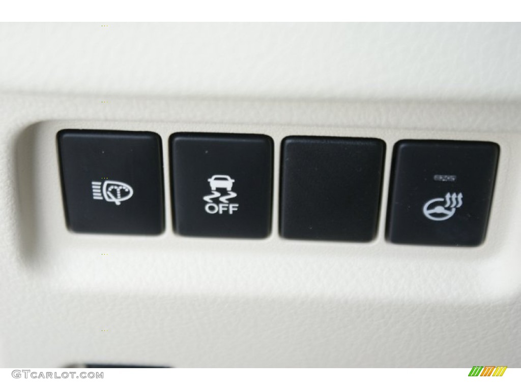 2014 Lexus GX 460 Luxury Controls Photo #102762419