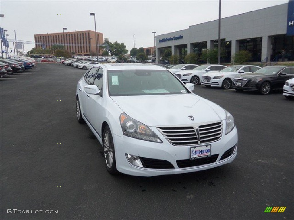 Casablanca White Hyundai Equus