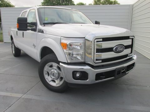 2015 Ford F250 Super Duty XLT Crew Cab Data, Info and Specs