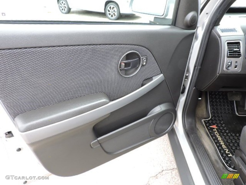 2006 Torrent AWD - Silver Alloy Metallic / Ebony Black photo #10