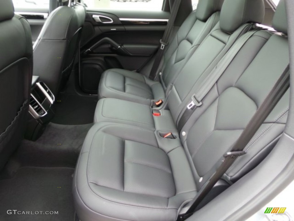 2015 Porsche Cayenne Diesel Rear Seat Photos