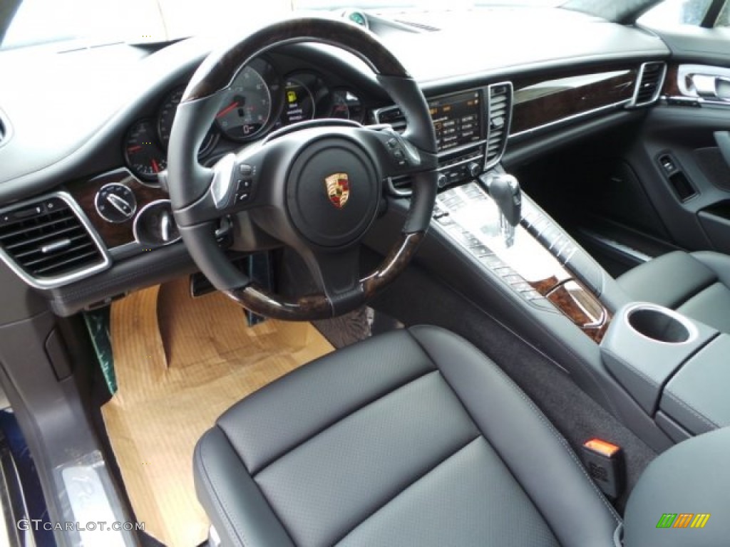 Black Interior 2015 Porsche Panamera GTS Photo #102781472