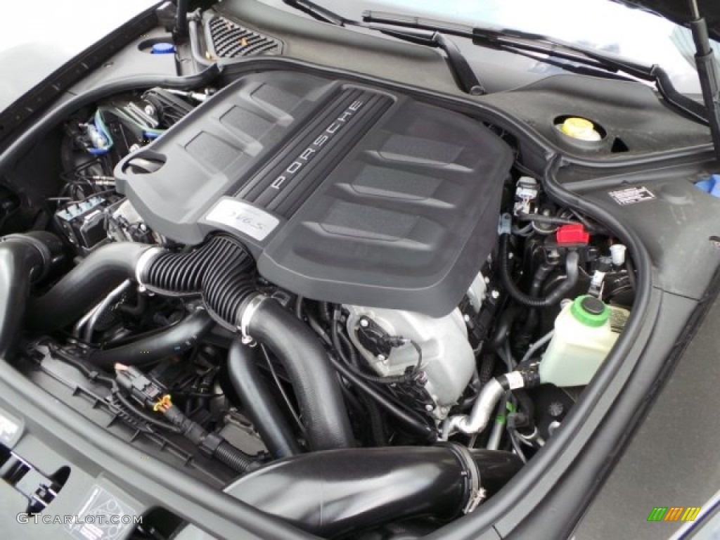 2015 Porsche Panamera 4S Executive Engine Photos