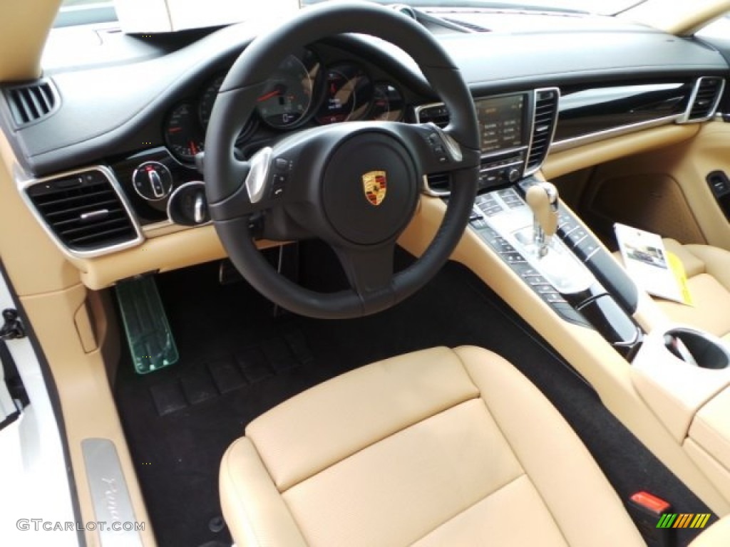 Black/Luxor Beige Interior 2015 Porsche Panamera 4S Photo #102784406