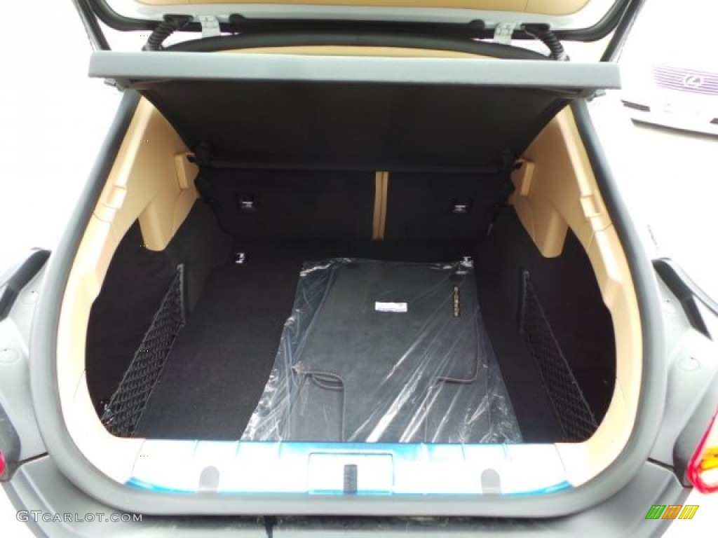 2015 Porsche Panamera 4S Trunk Photo #102784748