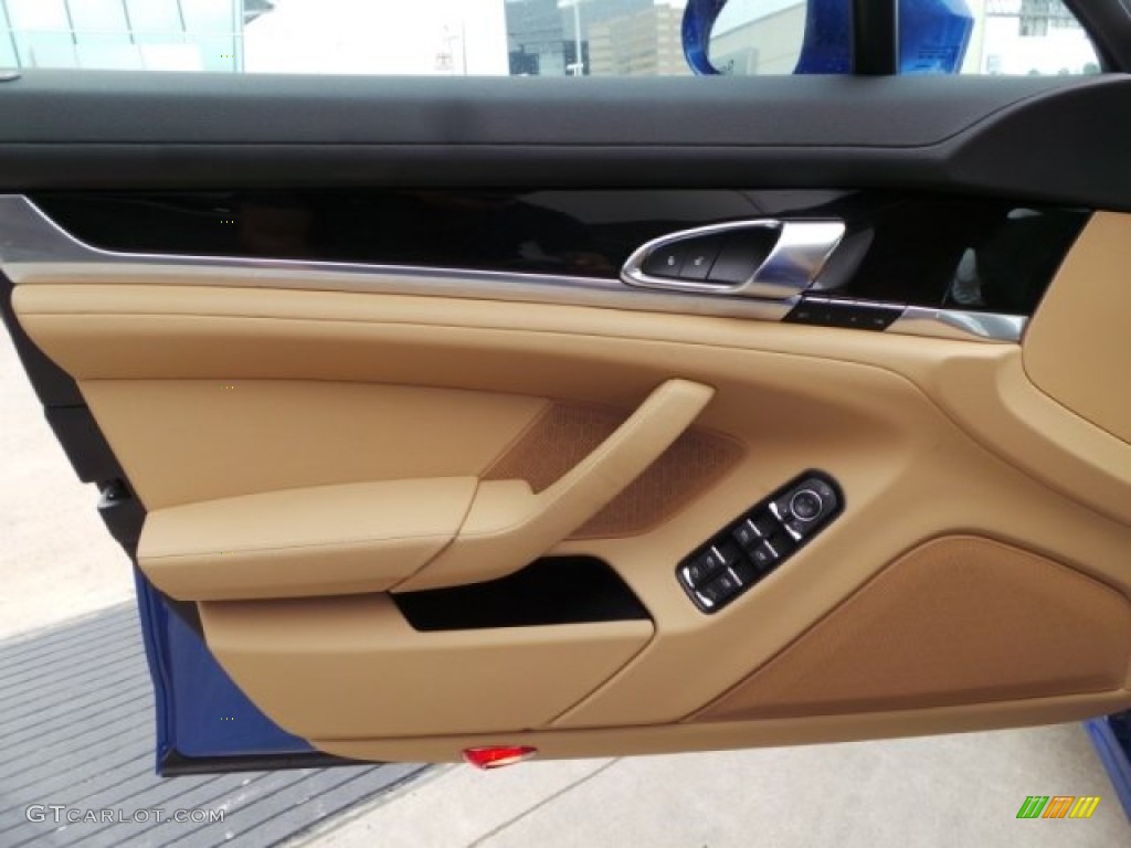 2015 Porsche Panamera Standard Panamera Model Black/Luxor Beige Door Panel Photo #102785705