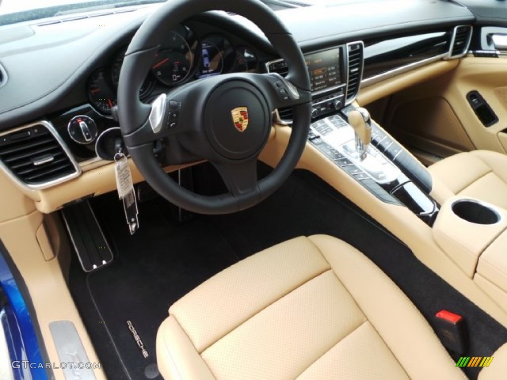 Black/Luxor Beige Interior 2015 Porsche Panamera Standard Panamera Model Photo #102785732