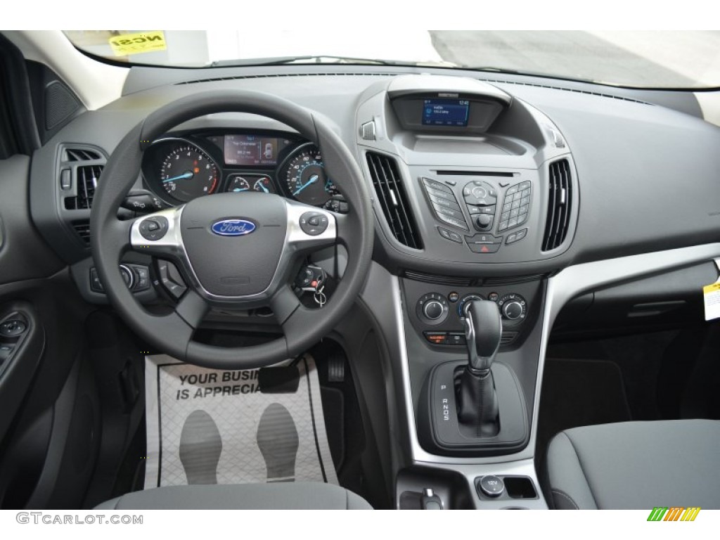 2015 Ford Escape SE Charcoal Black Dashboard Photo #102787535