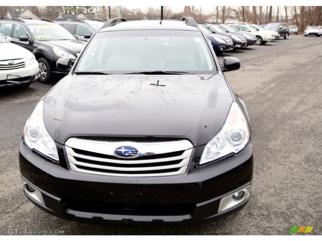 2011 Outback 2.5i Premium Wagon - Crystal Black Silica / Warm Ivory photo #2