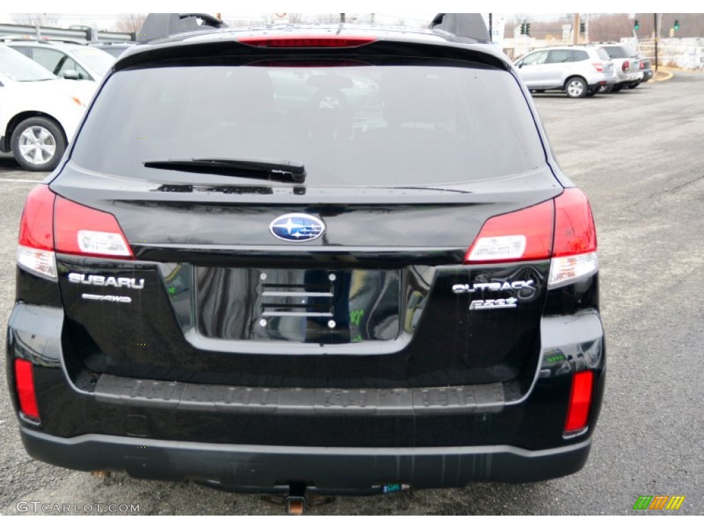 2011 Outback 2.5i Premium Wagon - Crystal Black Silica / Warm Ivory photo #7