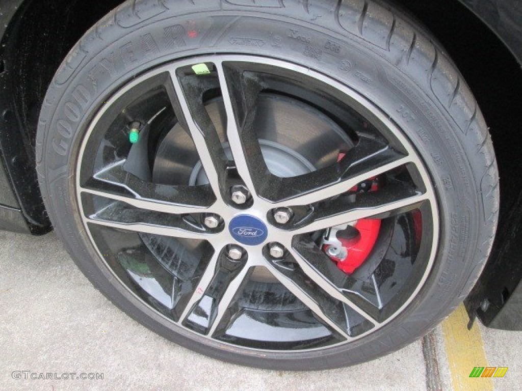 2015 Ford Focus ST Hatchback Wheel Photo #102799438