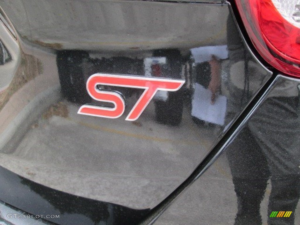 2015 Ford Focus ST Hatchback Marks and Logos Photo #102799624