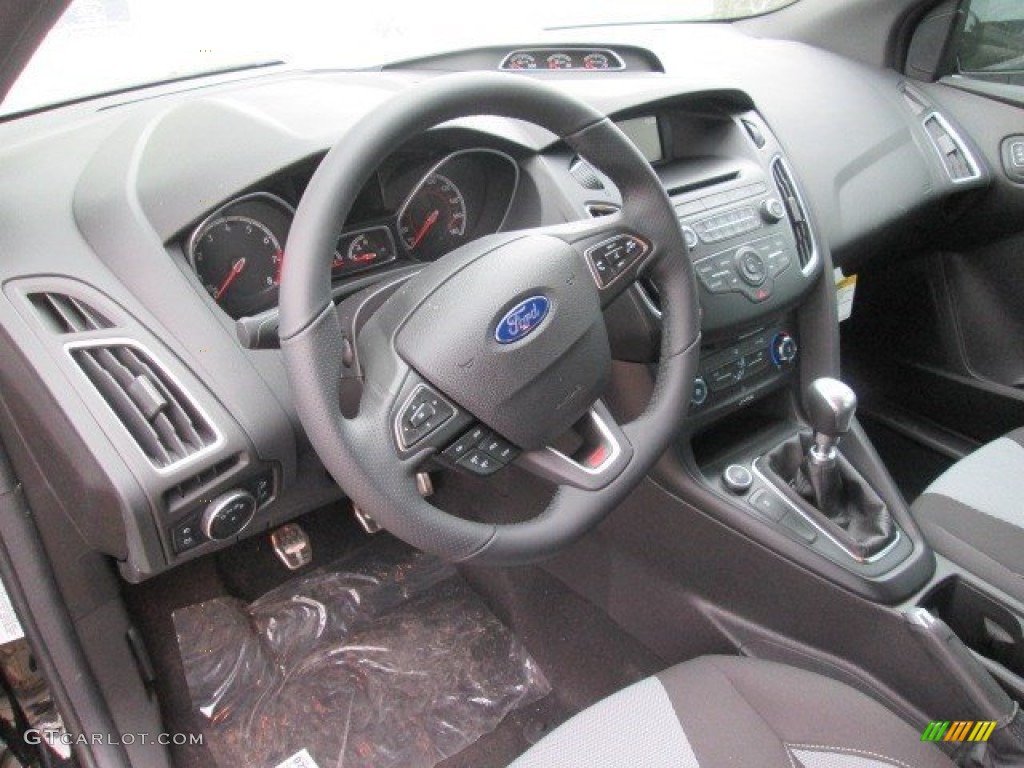 2015 Ford Focus ST Hatchback ST Charcoal Black Dashboard Photo #102799886