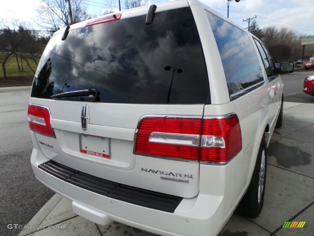 2014 Navigator L 4x4 - White Platinum / Monochrome Limited Edition Canyon photo #5