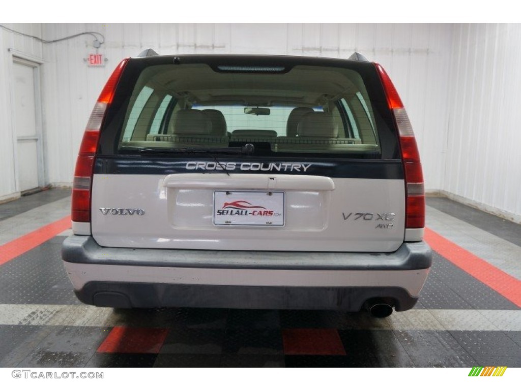 2000 V70 XC AWD - White / Light Taupe/Taupe photo #9