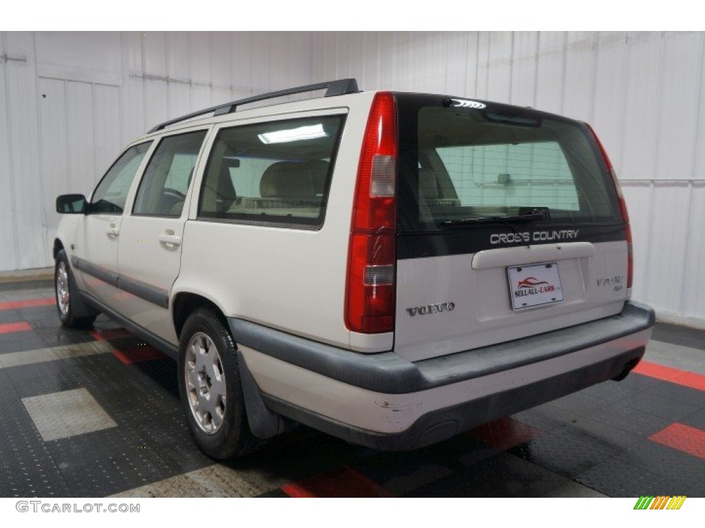 2000 V70 XC AWD - White / Light Taupe/Taupe photo #10