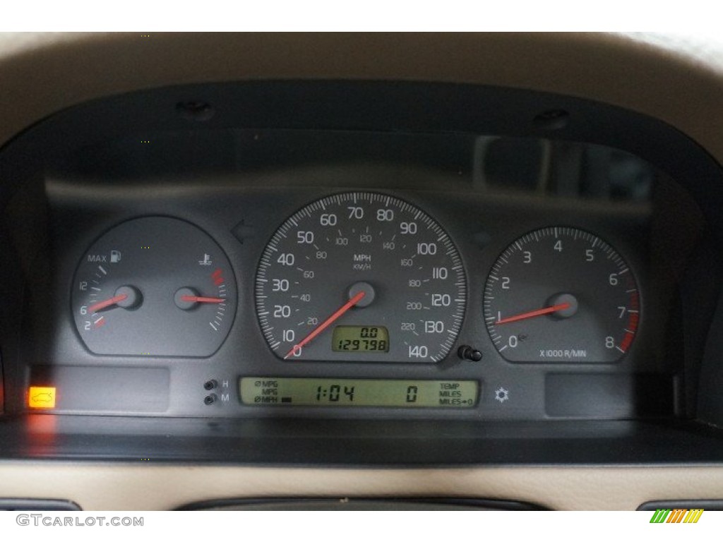 2000 V70 XC AWD - White / Light Taupe/Taupe photo #28