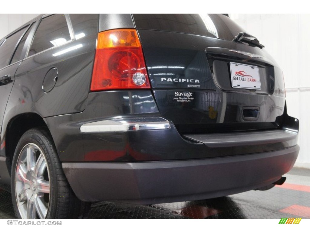2005 Pacifica Touring AWD - Brilliant Black / Dark Slate Gray photo #49