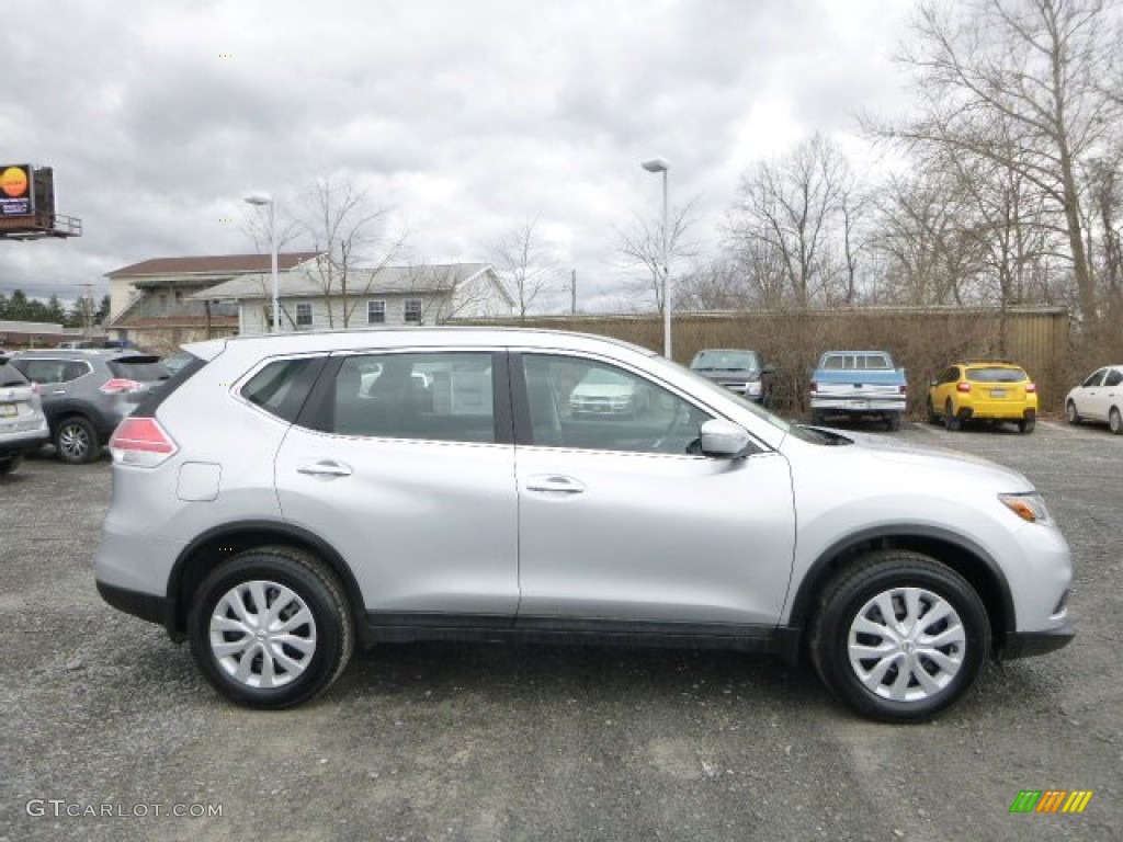 2015 Rogue S AWD - Brilliant Silver / Charcoal photo #2