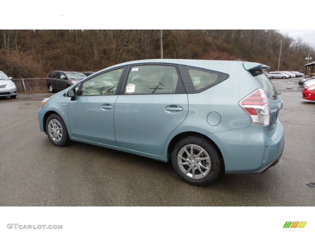 2015 Prius v Four - Sea Glass Pearl / Bisque photo #4