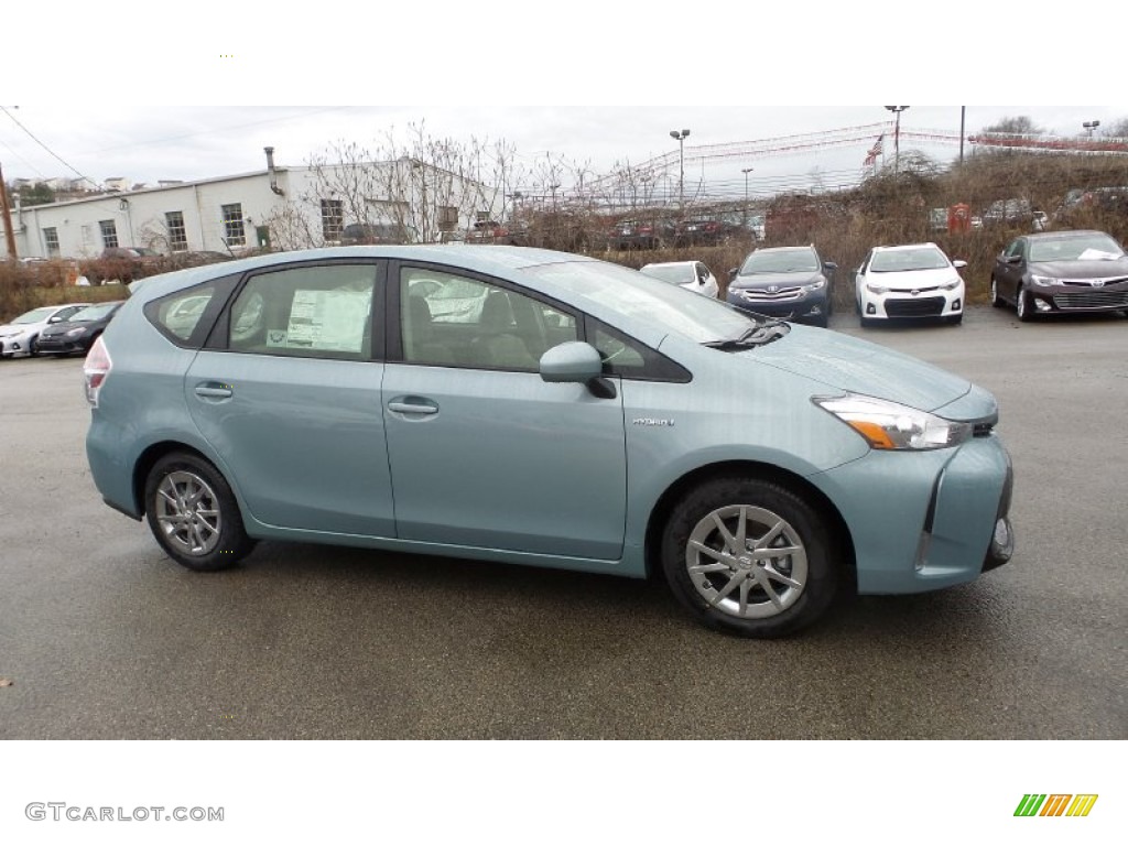 2015 Prius v Four - Sea Glass Pearl / Bisque photo #8