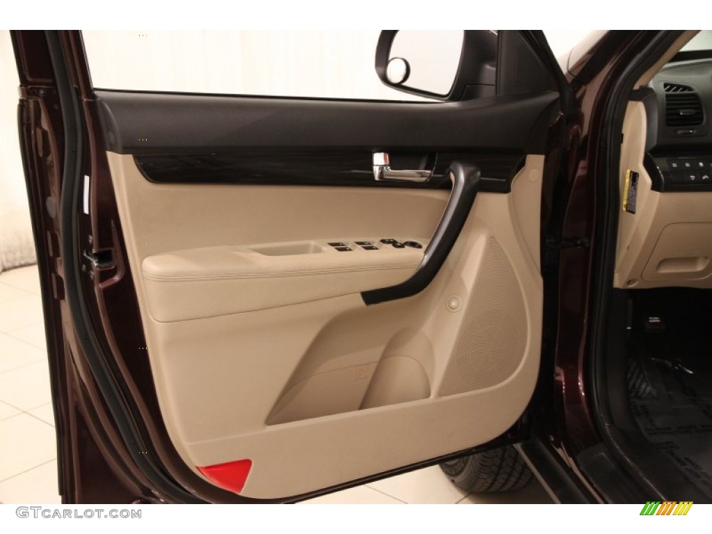2012 Kia Sorento LX Beige Door Panel Photo #102817534