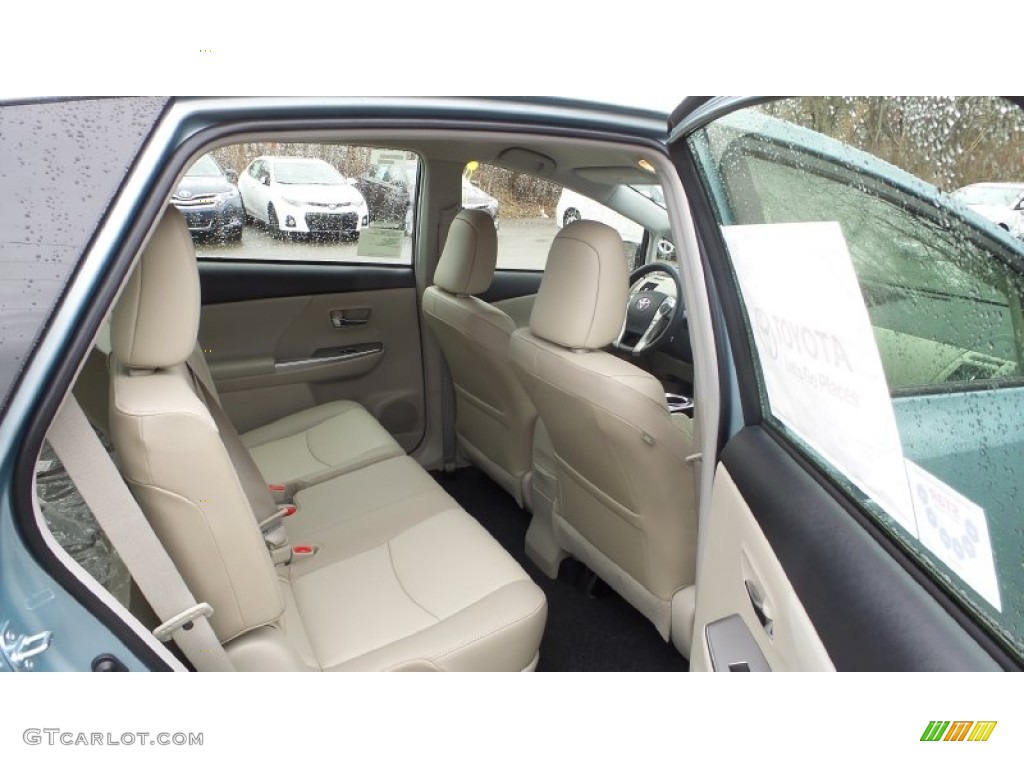 2015 Prius v Four - Sea Glass Pearl / Bisque photo #15