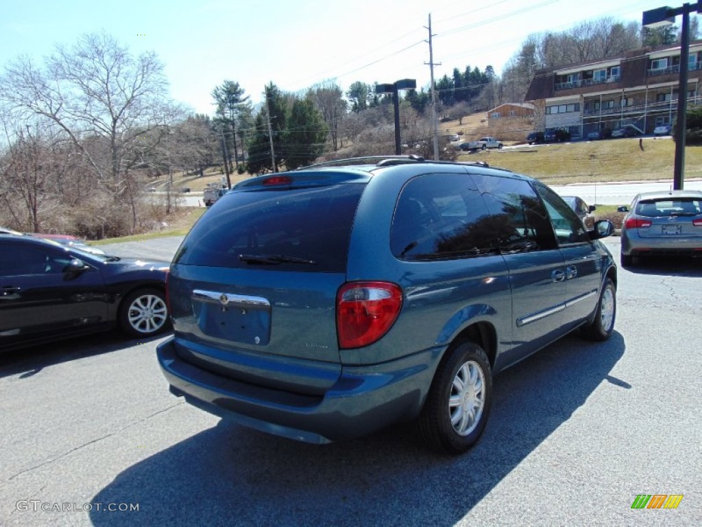 2007 Town & Country Touring - Marine Blue Pearl / Medium Slate Gray photo #3