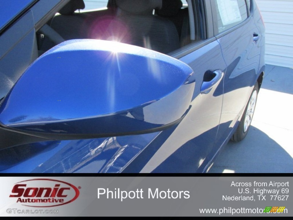 2015 Accent GS 5-Door - Pacific Blue / Black photo #12