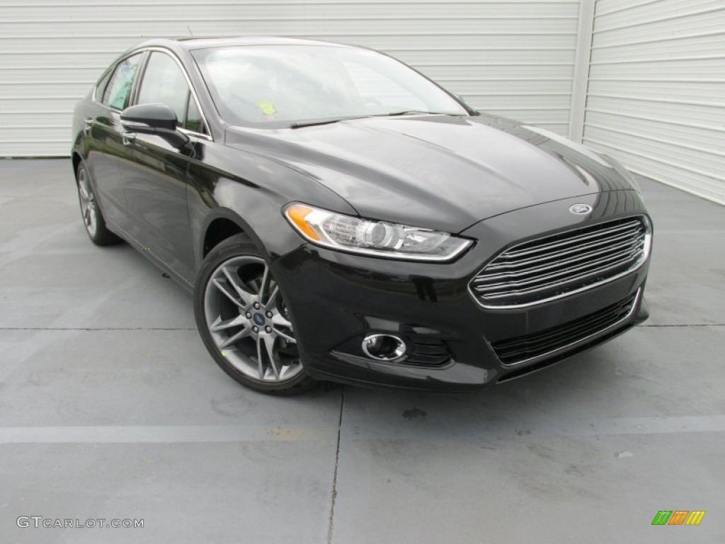 2015 Fusion Titanium - Tuxedo Black Metallic / Charcoal Black photo #1