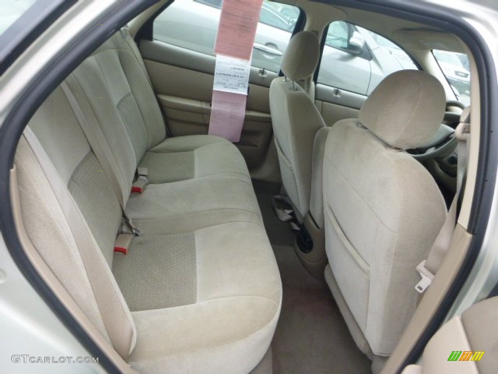 2007 Ford Taurus SE Rear Seat Photos