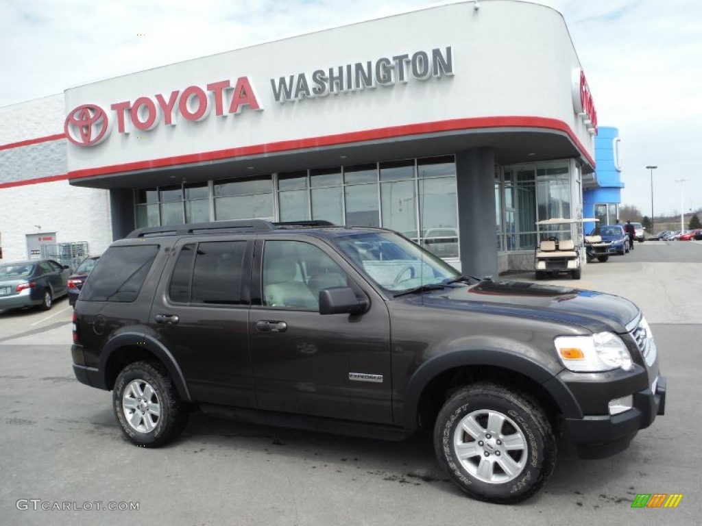 2007 Explorer XLT 4x4 - Dark Stone Metallic / Camel photo #2