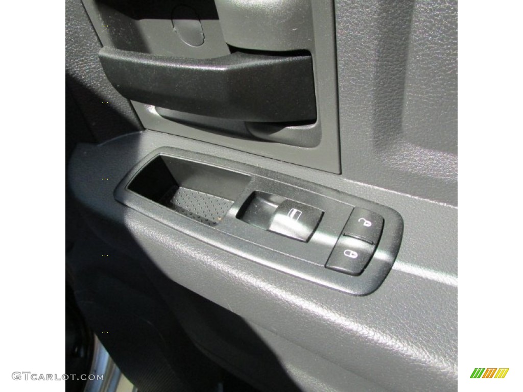 2011 Ram 3500 HD SLT Crew Cab 4x4 - Bright Silver Metallic / Dark Slate Gray/Medium Graystone photo #14