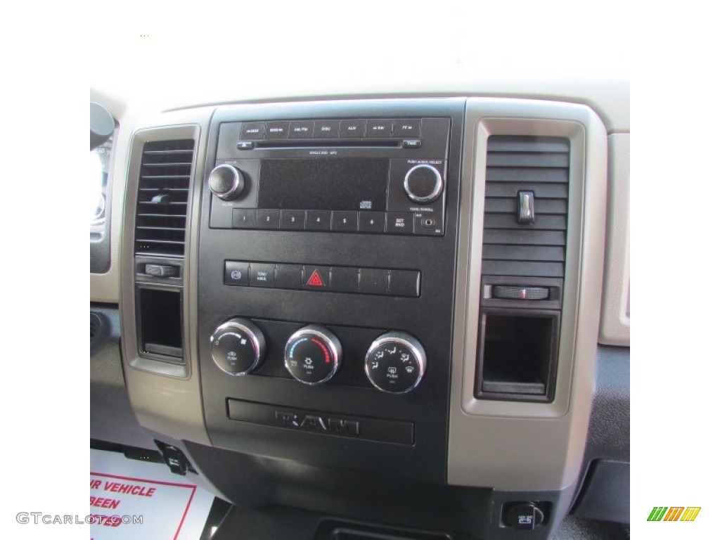 2011 Ram 3500 HD SLT Crew Cab 4x4 - Bright Silver Metallic / Dark Slate Gray/Medium Graystone photo #20