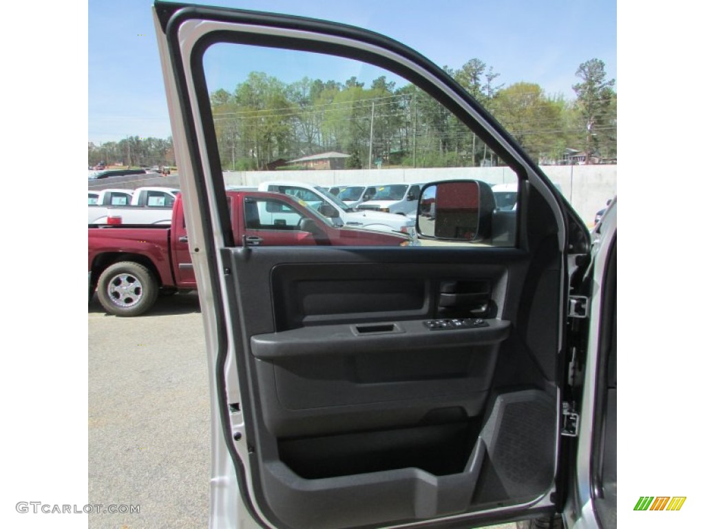 2011 Ram 3500 HD SLT Crew Cab 4x4 - Bright Silver Metallic / Dark Slate Gray/Medium Graystone photo #29