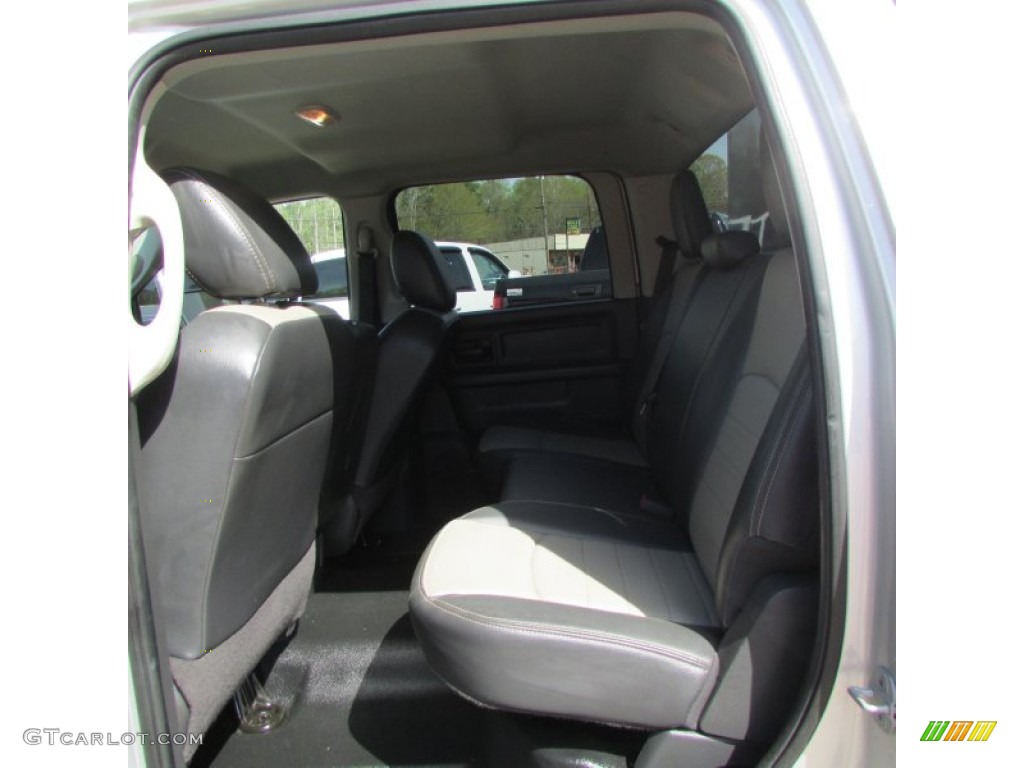 2011 Ram 3500 HD SLT Crew Cab 4x4 - Bright Silver Metallic / Dark Slate Gray/Medium Graystone photo #36