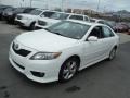 Super White - Camry SE Photo No. 6