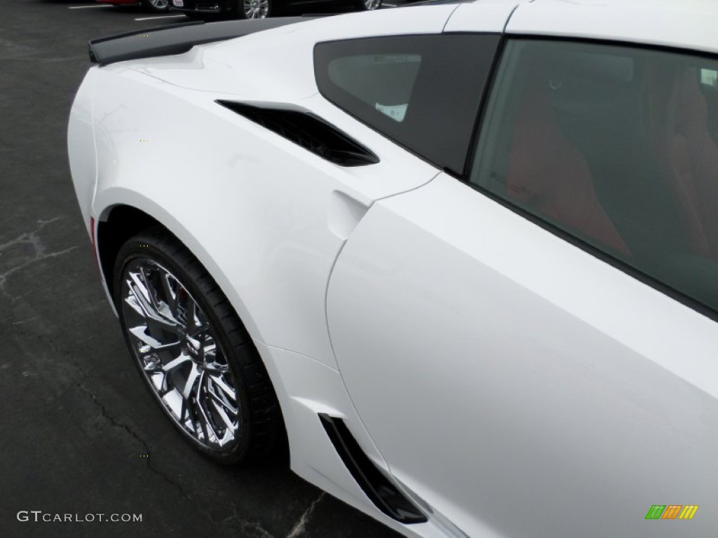 2015 Corvette Z06 Coupe - Arctic White / Adrenaline Red photo #14
