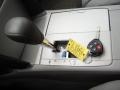 Super White - Camry SE Photo No. 17