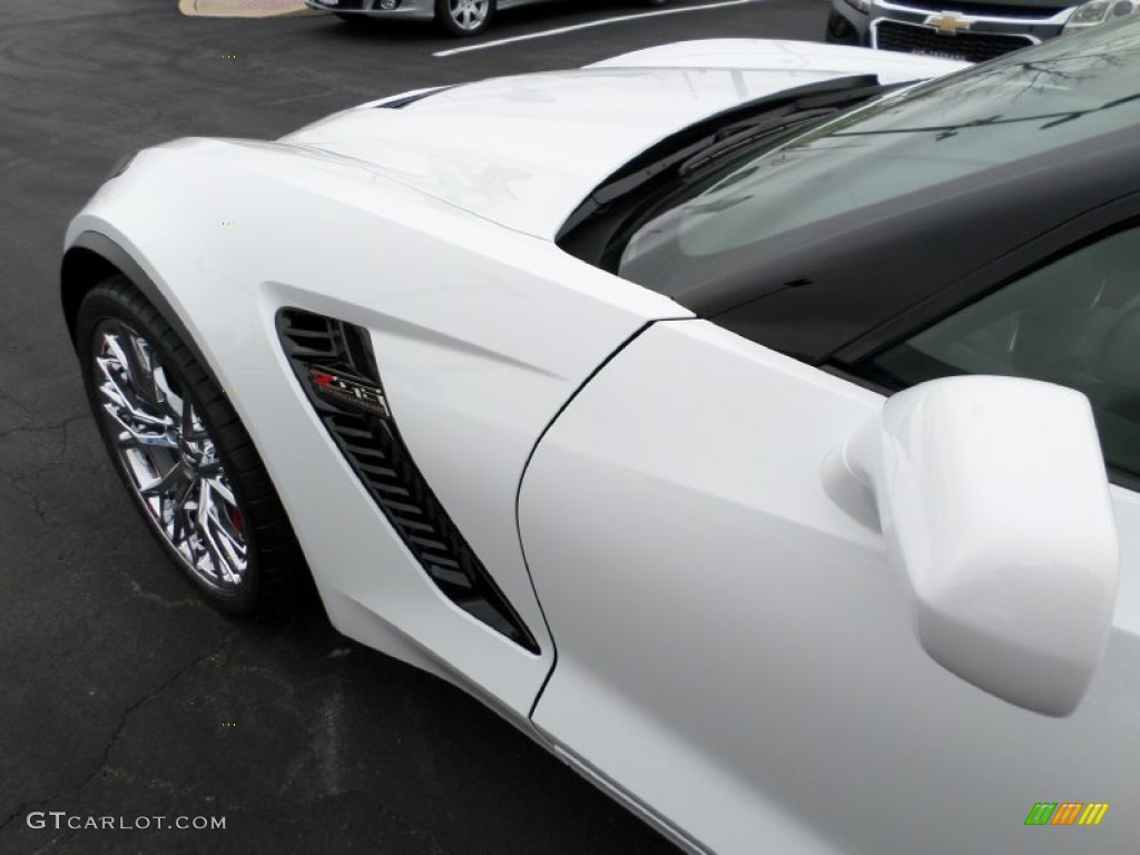 2015 Corvette Z06 Coupe - Arctic White / Adrenaline Red photo #19