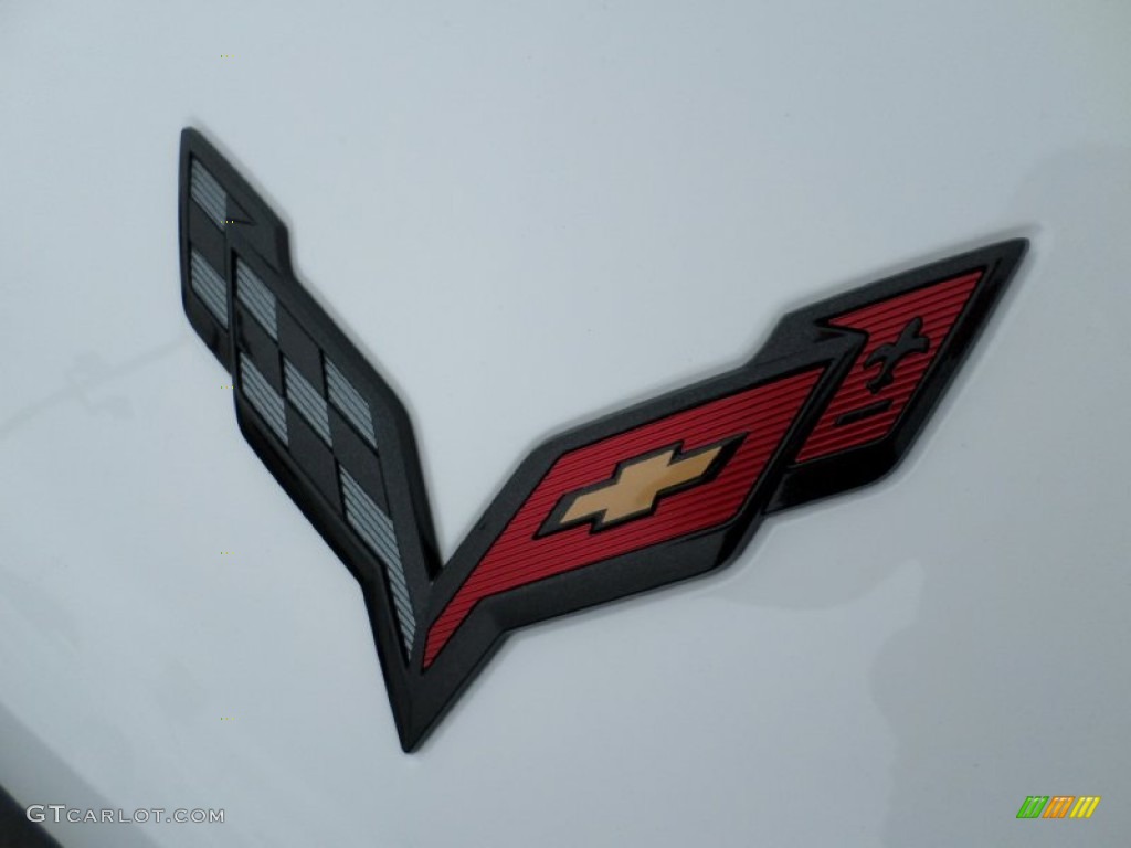 2015 Corvette Z06 Coupe - Arctic White / Adrenaline Red photo #28