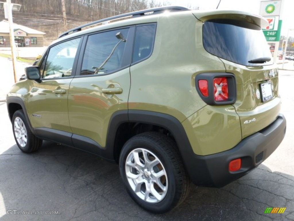 2015 Renegade Latitude 4x4 - Commando Green / Black photo #3