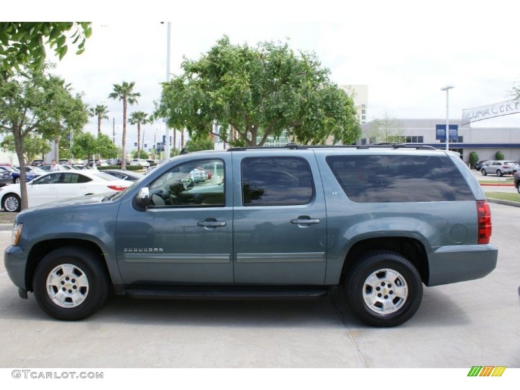 2010 Suburban LT - Blue Granite Metallic / Light Cashmere/Dark Cashmere photo #5