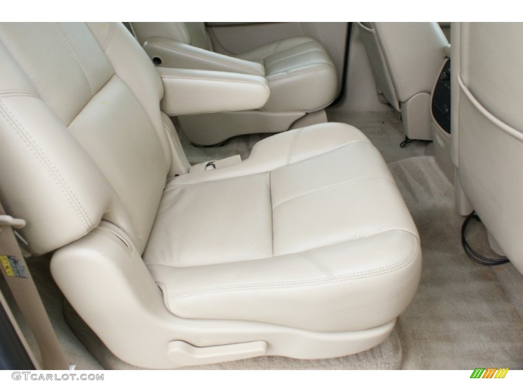 2007 Suburban 1500 LTZ - Gold Mist Metallic / Light Cashmere/Ebony photo #22