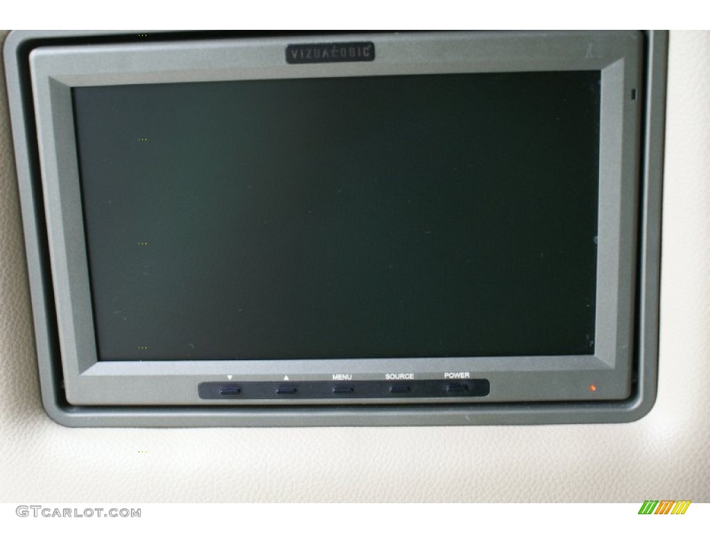 2007 Suburban 1500 LTZ - Gold Mist Metallic / Light Cashmere/Ebony photo #32
