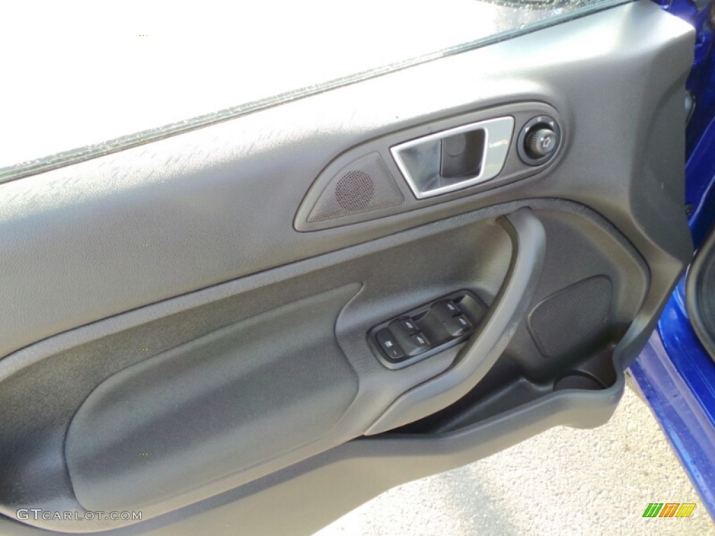 2014 Fiesta SE Sedan - Performance Blue / Charcoal Black photo #19