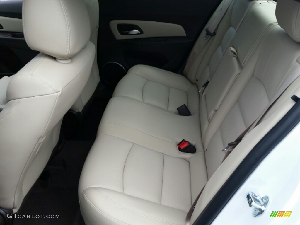2015 Chevrolet Cruze LTZ Rear Seat Photos
