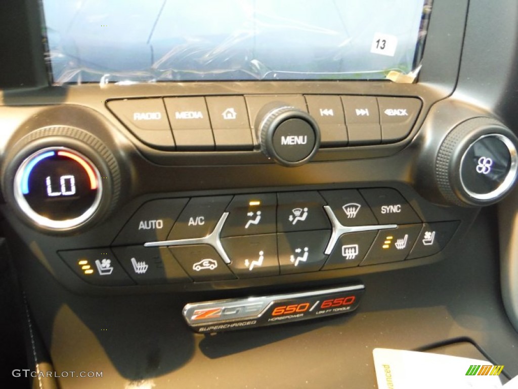 2015 Chevrolet Corvette Z06 Convertible Controls Photo #102855752