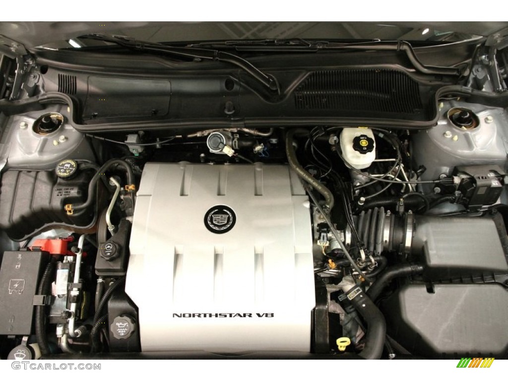 2005 Cadillac DeVille Sedan Engine Photos