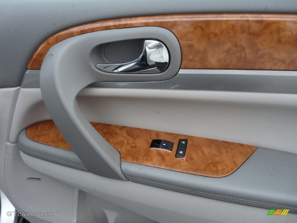 2010 Buick Enclave CXL AWD Door Panel Photos
